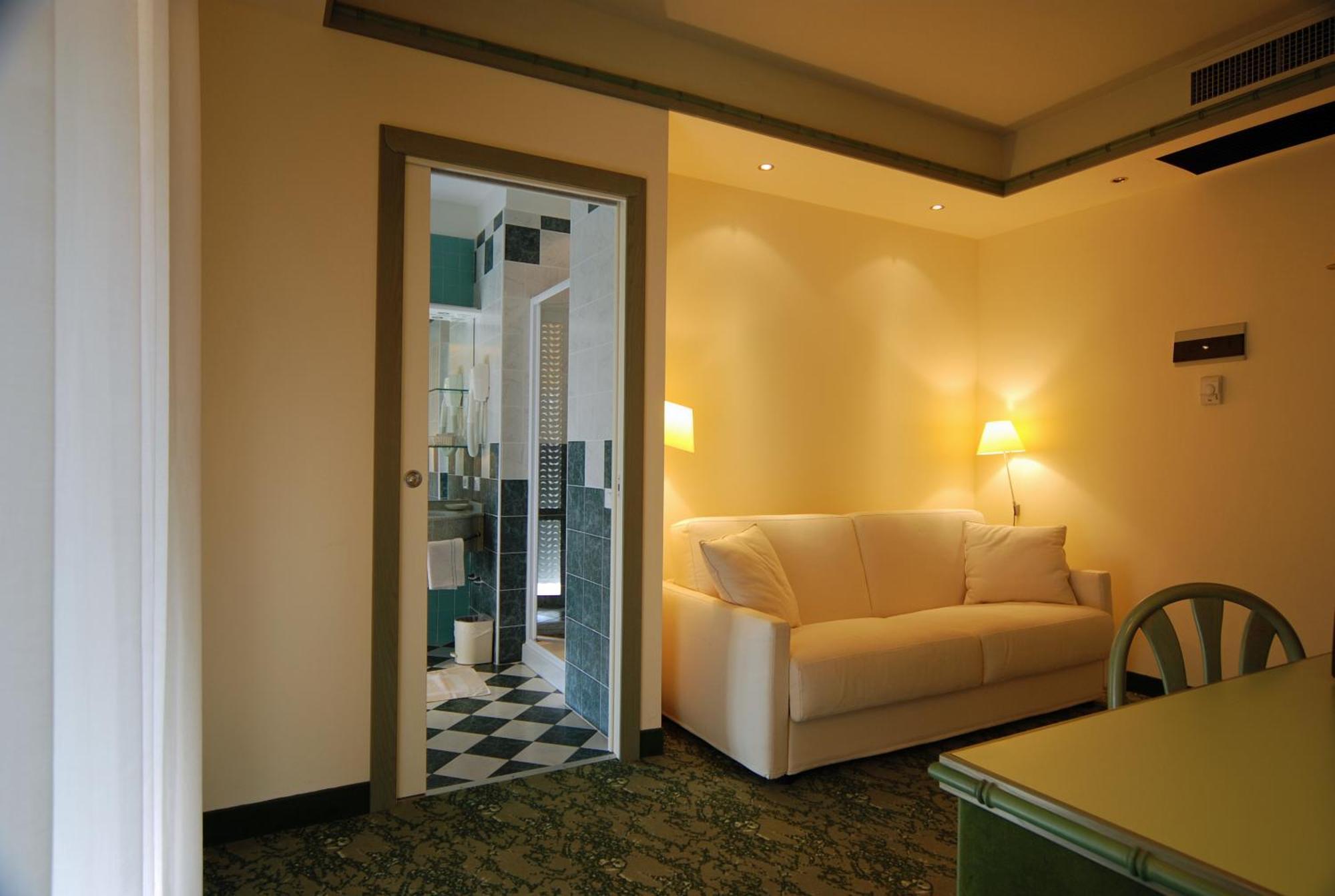 Hotel Montecarlo リド・ディ・イエゾロ エクステリア 写真